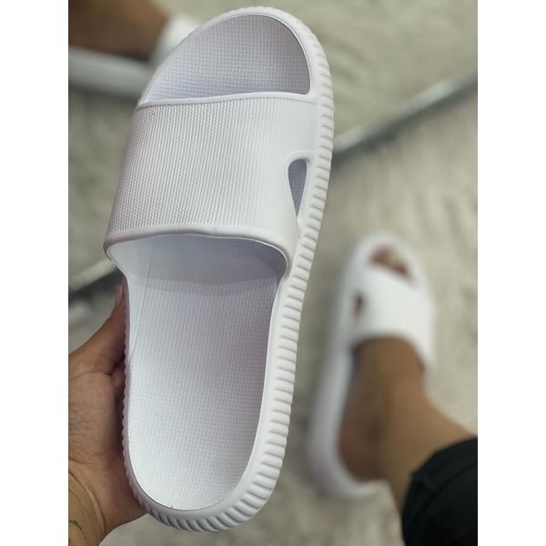 Chinelo Nuvem
