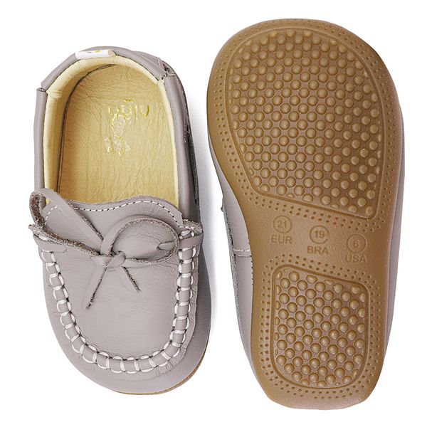 Mocassim infantil cinza sales