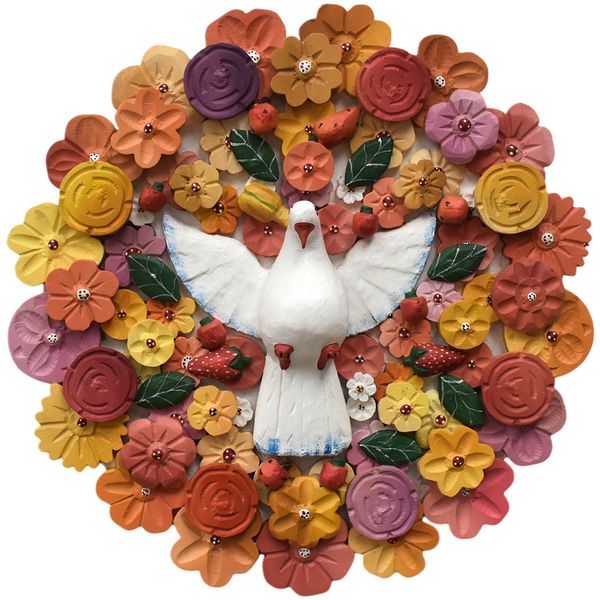Divino Espírito Santo Mandala com Esculturas de Flores Coloridas - D. 50 CM. 
