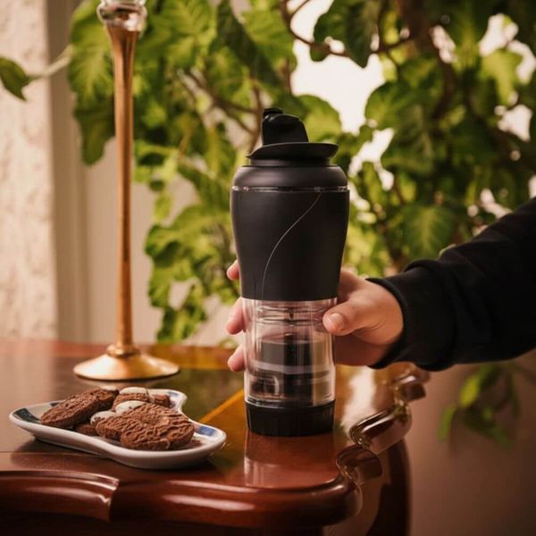 Cafeteira Pressca – Manual e Portátil – Preto Ébano
