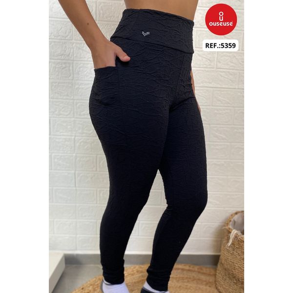 CALÇA LEGGING EM JACQUARD COM BOLSOS LATERAIS E COS ANATOMICO- preto