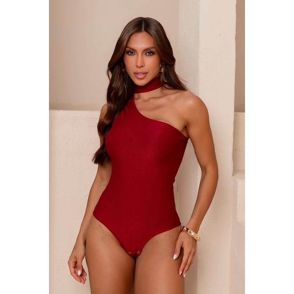 BODY CANELADO BOJO ACOPLADO DECOTE ASSIMETRICO COM GOLA- bordo