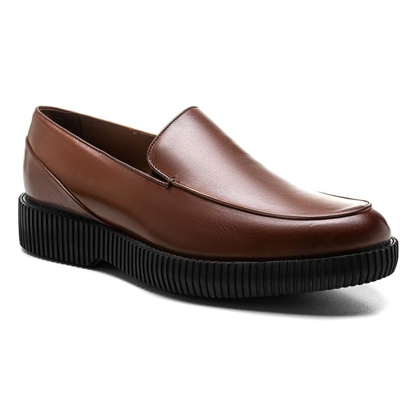 Loafer masculino preto da Salerno Prime, feito em couro legítimo, com design clássico e confortável, perfeito para ocasiões formais e casuais.