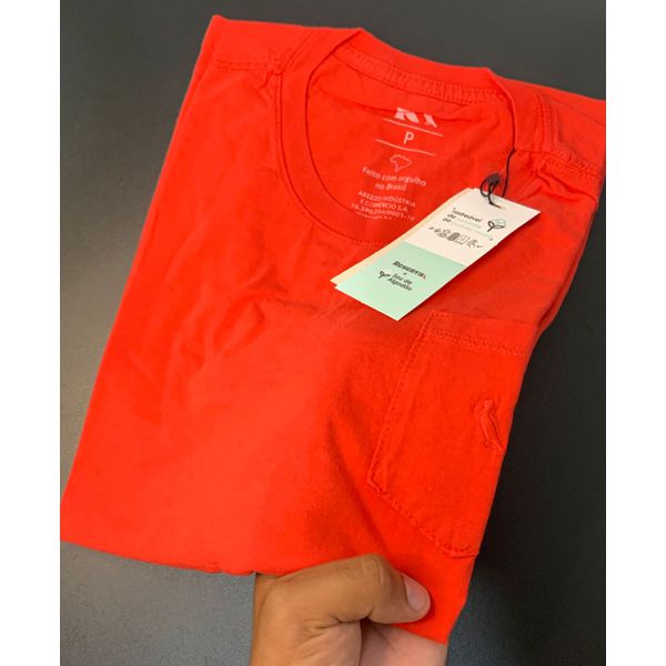 CAMISETA RSV BASICA BOLSO VERMELHA