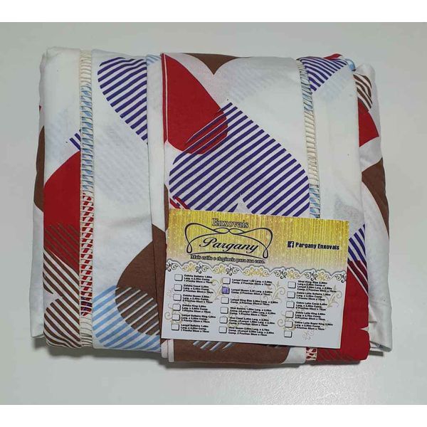 Lençol Malha Queen Estampado Coração riscado vermelho lilas com fundo marfim e 2 fronhas