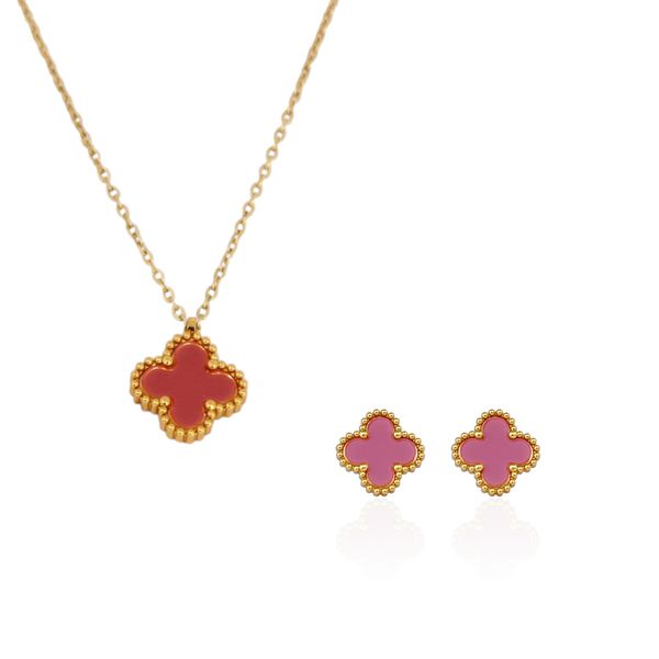 Conjunto Brinco e Colar Trevo Rosa Liso Aço Inoxidável Dourado 