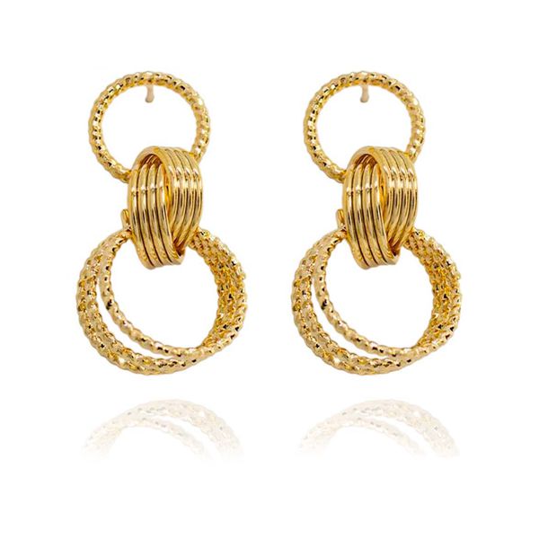 Brinco Elos Entrelaçados Texturizados Semijoia Banho de Ouro 18K