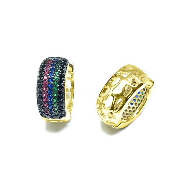 Brinco Argola Rainbow Semijoia Banho De Ouro 18k Cravação De Zircônias Coloridas Detalhe Em Ródio Negro