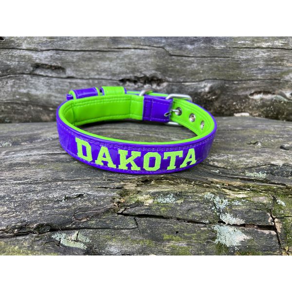 COLEIRA BABY PERSONALIZADA 3cm roxa/verde fluorescente com nome em verde fluorescente