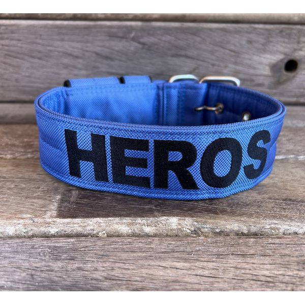 COLEIRA PERSONALIZADA 5cm azul bic com nome em preto