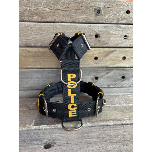 Peitoral universal personalizado poliéster premium preto com nome em amarelo petróleo