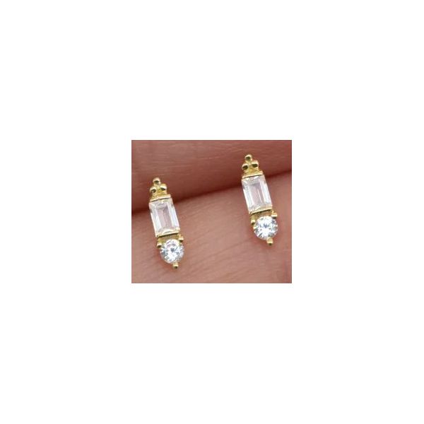 Labret, Navete Retangular Adornada com CZ Redonda e 3 Bolinhas 