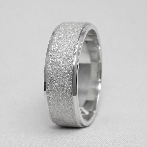 Aliança em Prata para Namoro com acabamento diamantado Diamond - Peça Unica 