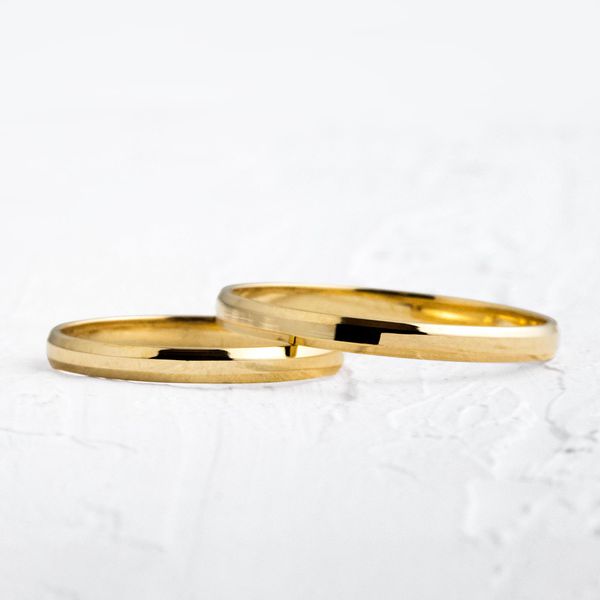 Aliança de Casamento em Ouro 2mm Chanfrada Lucy - Par