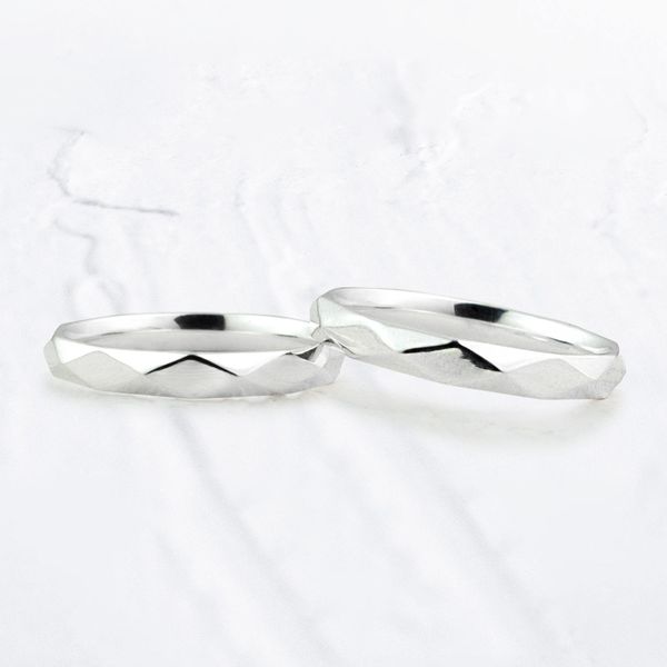 Aliança de Namoro Prata esterlina 925 3mm Facetas Trabalhadas Prisma - Par