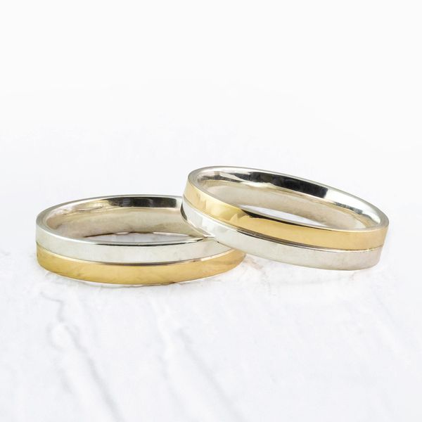 Aliança de Noivado Casamento Revestida em Ouro 4mm Friso Mister - Par