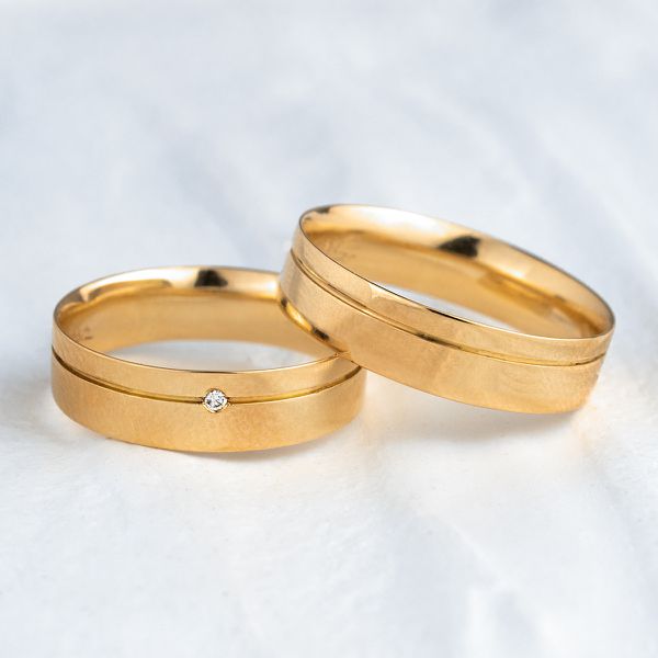 Aliança de Casamento em Ouro 5mm Reta Friso Lisboa - Par