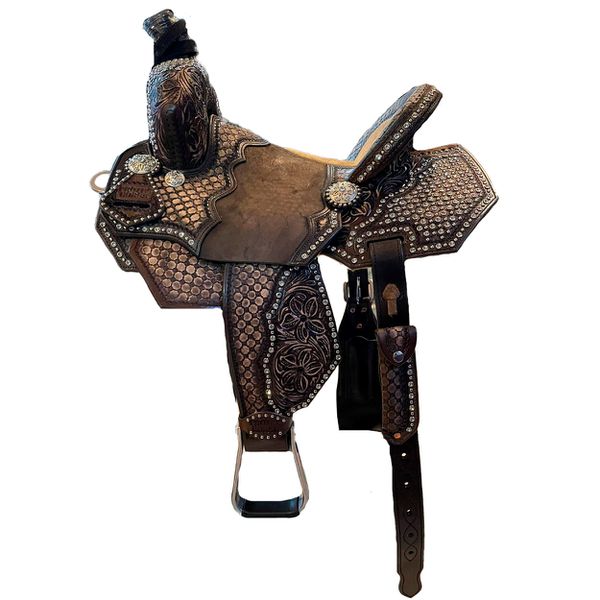 SELA FORMA PROTEC HORSE COURO MARROM BORDADA, LICHADA, MIOLO DE ASSENTO BEGE, STRASS CRISTAL E CRAVINHO PRATA