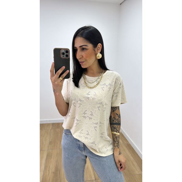 Tshirt Cláudia Areia