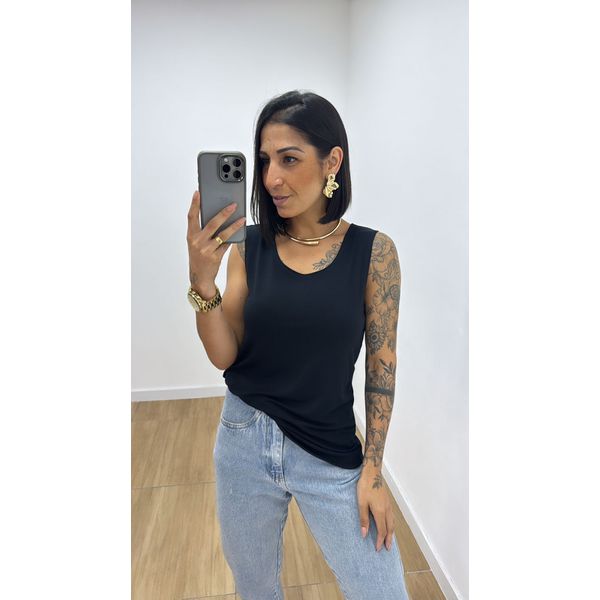 Regata Básica Preta