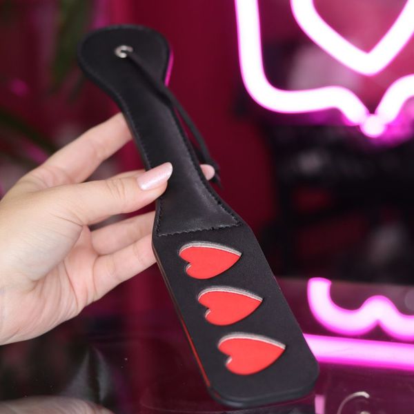 Palmatória Com 3 Corações