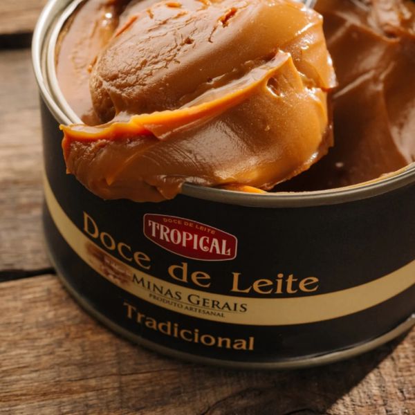 Doce de Leite com Tradicional Tropical lata com 420 gramas