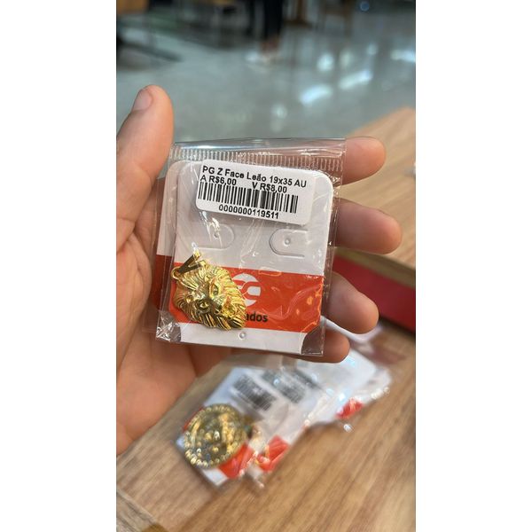 Pingente Zamac Face Leão Banhado A Ouro 18k
