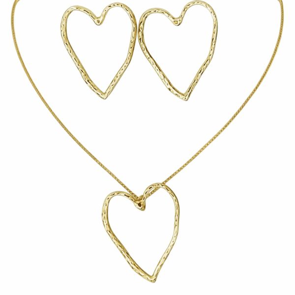 Conjunto Coração Torto Banhado a Ouro 18K