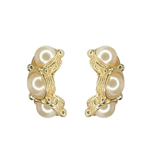 Brinco Três Pérolas Banhado A Ouro 18K