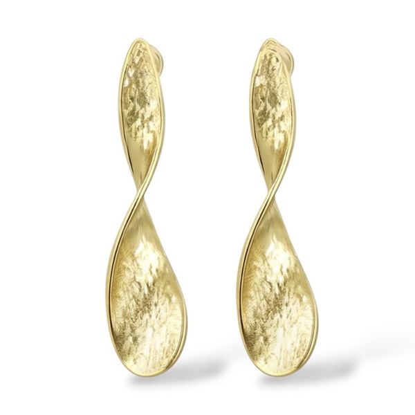 Brinco Chapa Torcido Banhado a Ouro 18K