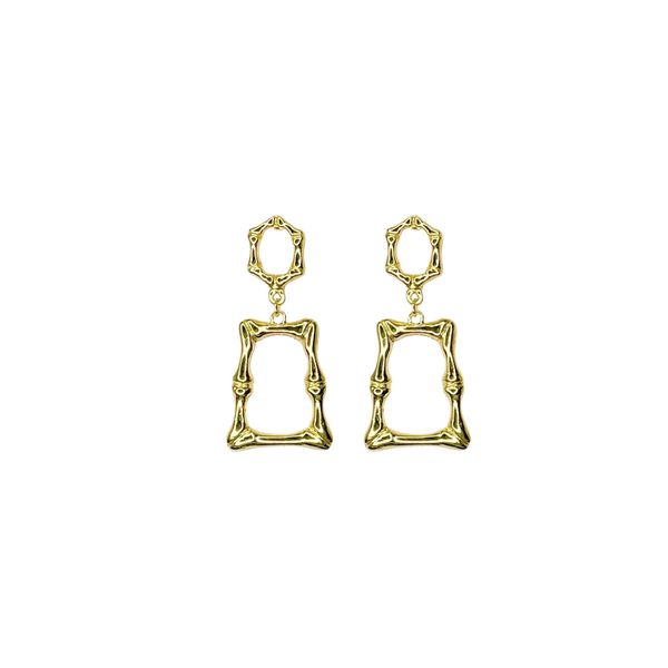 Brinco Moldura Requinte Banhado a Ouro 18K