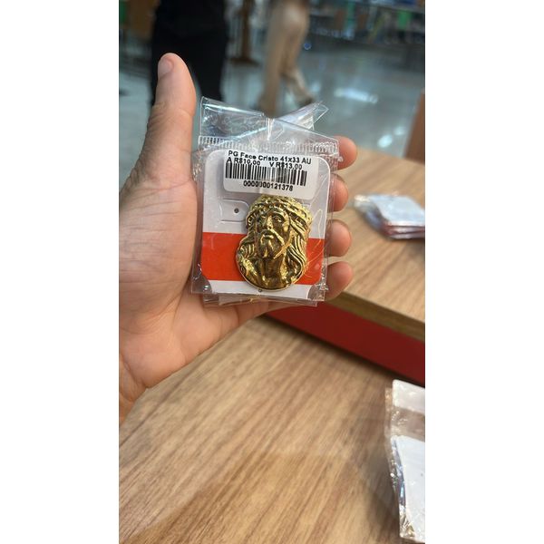 Pingente Nossa Senhora Vazado Banhado A Ouro 18k