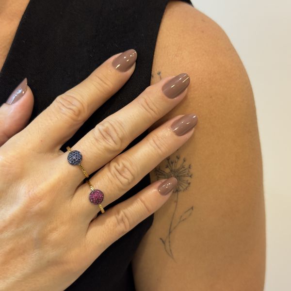 Anel em Ouro 18K com Rubi ou Safira Azul 1.1g 3.8mm