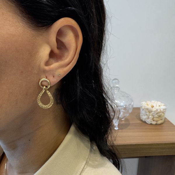 Brinco em ouro 18k modelo Filigrana Vazada 3.1g 31mm