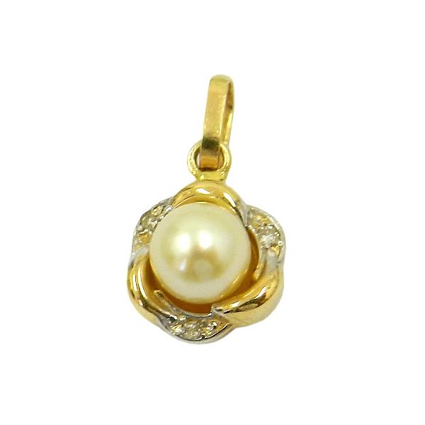 Pingente de Ouro com Pérola e Brilhantes