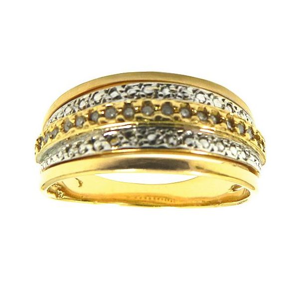 Anel Feminino em Ouro com Brilhantes