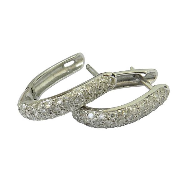 Brinco Pavê em Ouro Branco 18K com Brilhantes 