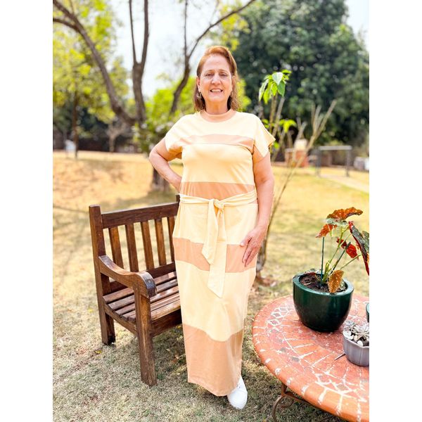 Vestido Bianca Plus Nude/ marrom 