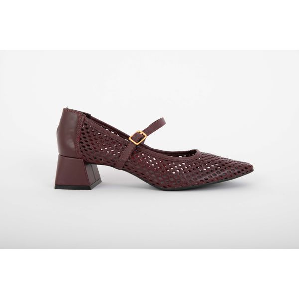 Sapato em Couro Atanado Bordo Ref. 09422.09992