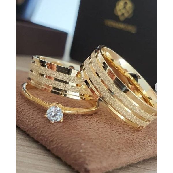 Par de Alianças em ouro 18K