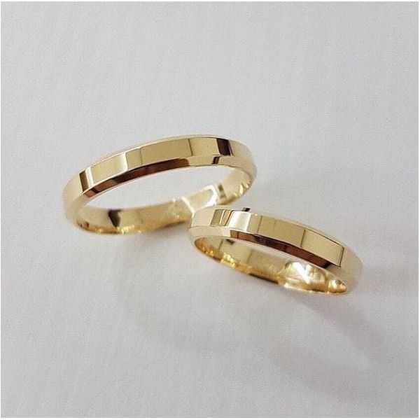 Par de Alianças em ouro 18K 