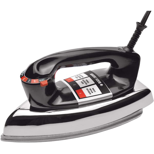 Ferro de Passar Roupas a Seco Black+Decker VFA 127V 1200W - Preto