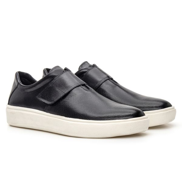 Tênis Casual Em Couro Preto Bernotte 