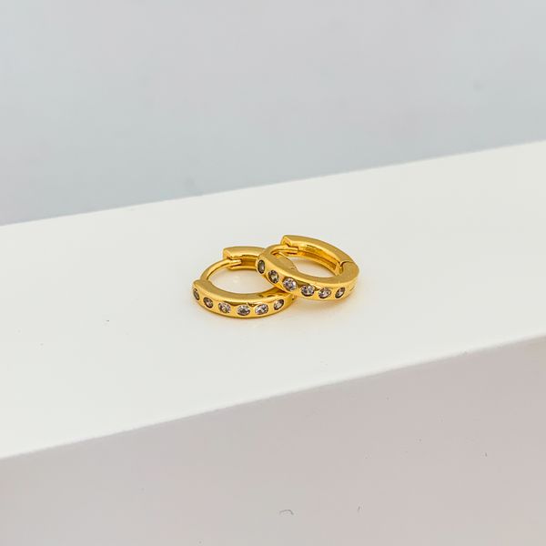 Argola Click Com Pontos De Luz Banhada A Ouro 18k 