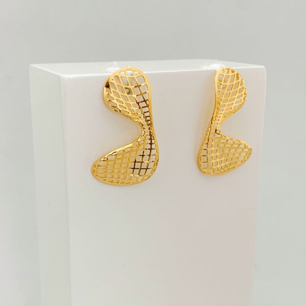 Brinco Rendado Banhado a Ouro 18k