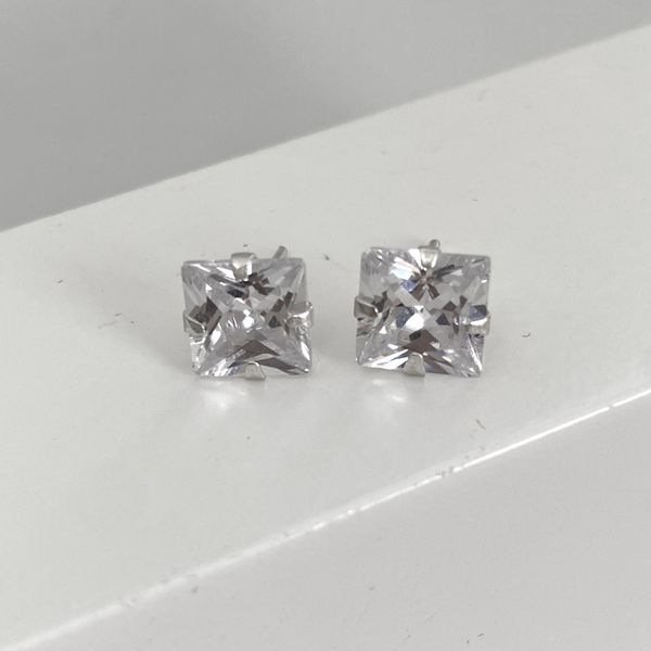 Brinco Carre Zirconia Cristal 8x8mm Prata 925