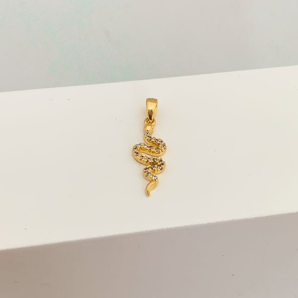 Pingente Cobra com Zircônia Banhado a Ouro 18k
