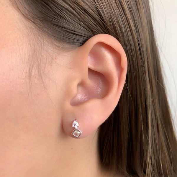 Brinco Prata Legítima 925 Pequeno Losango com Zirconia