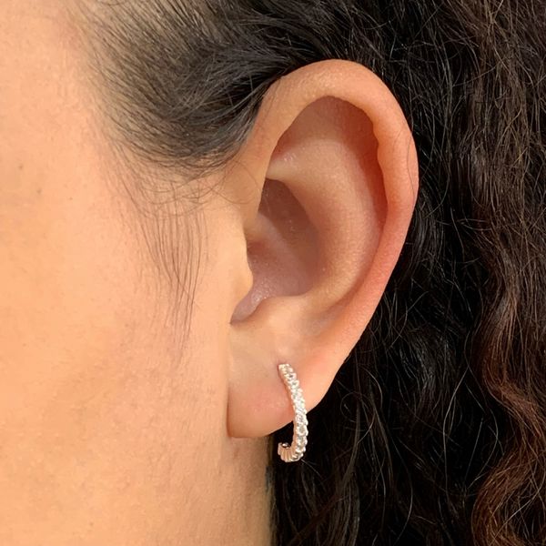 Brinco Prata Legítima 925 Argola Media com Zirconia com Tarracha