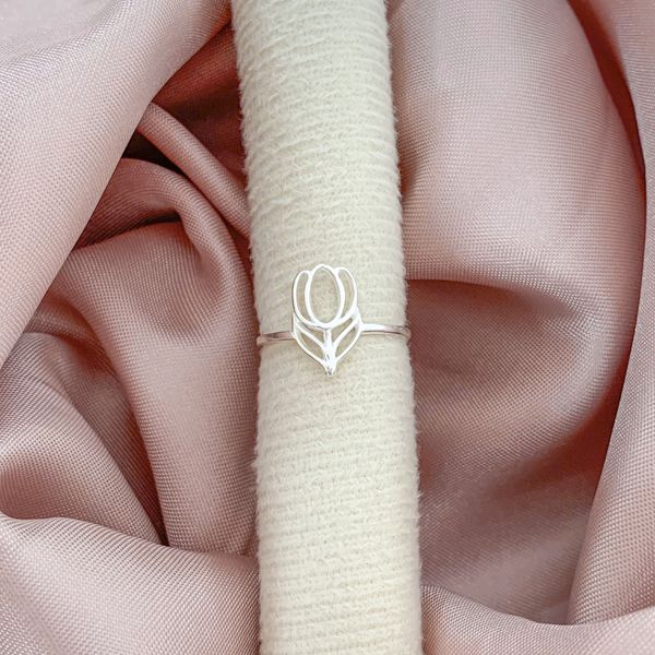 Anel Flor Tulipa Vazada Prata 925